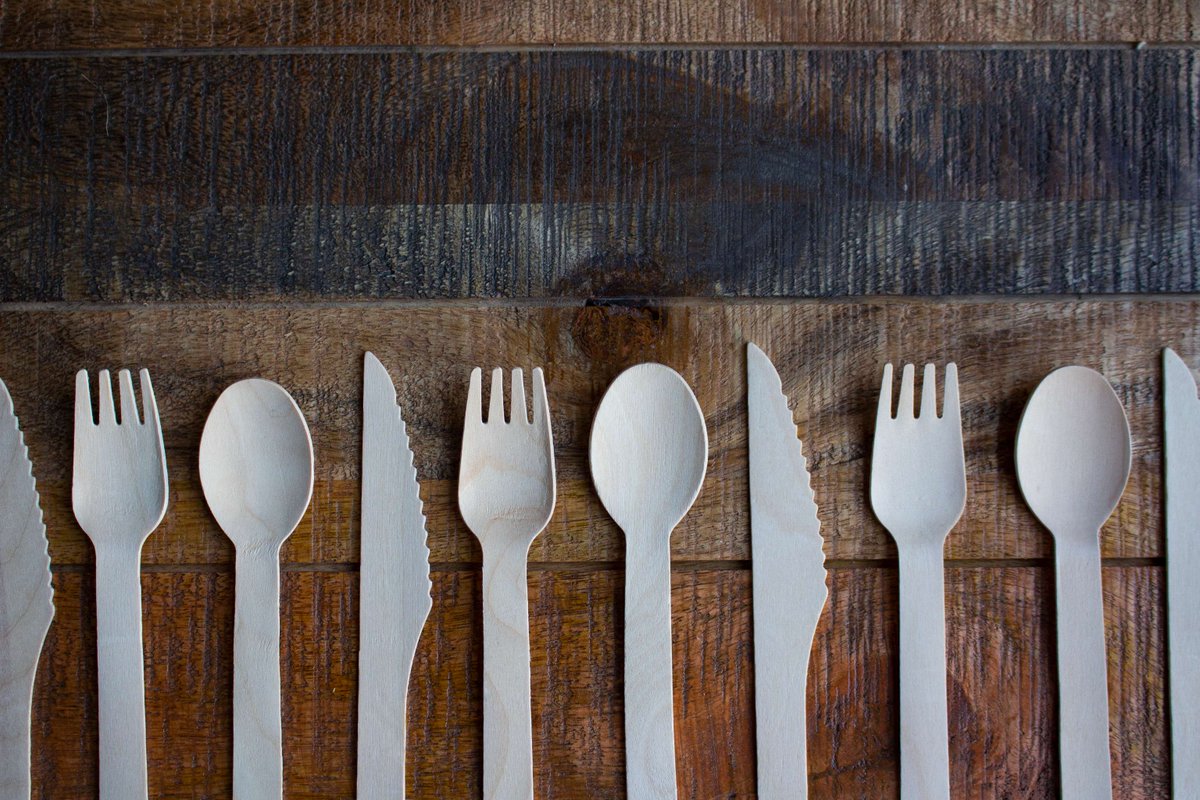 The #sustainableswitch is simple with Galligreen Compostable Wooden Cutlery!Made from 100% wood and is #FSCCertified, Galligreen Compostable Wooden Cutlery offers strength &amp; convenience in their purposeful design, Wooden Fork is 6.25”, Wooden Knife is 6.5” &amp; Wooden Spoon is 6.25”