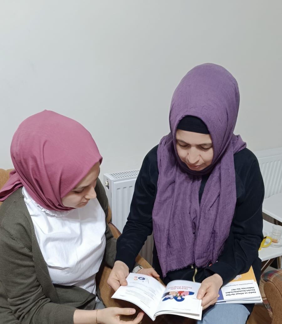 📍Yenimahalle Aile Destek Merkezi (ADEM)/Dikiş ve Amigurimi Kursu
📍5000 Evler Fatih Kur'an Kursu 
📍Çamdibi Kur'an Kursu
📍Soğuksu Fatih Mahallesi Kur'an Kursu ve 
📍Ev ziyaretlerimizle kadına ve aileye verilen destekleri bir bir anlatıyoruz...