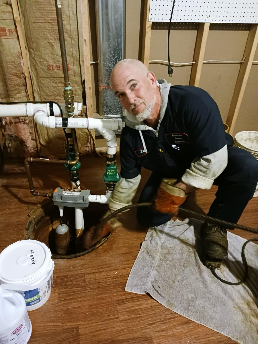 AmericanS37283's tweet image. Uh oh, looks like we&apos;ve got a clog in our sump line 💦 Time to call American sewer cleaners (810)736-0660 #SewerProblems #BlockedSumpLine #HouseholdHassles 😩