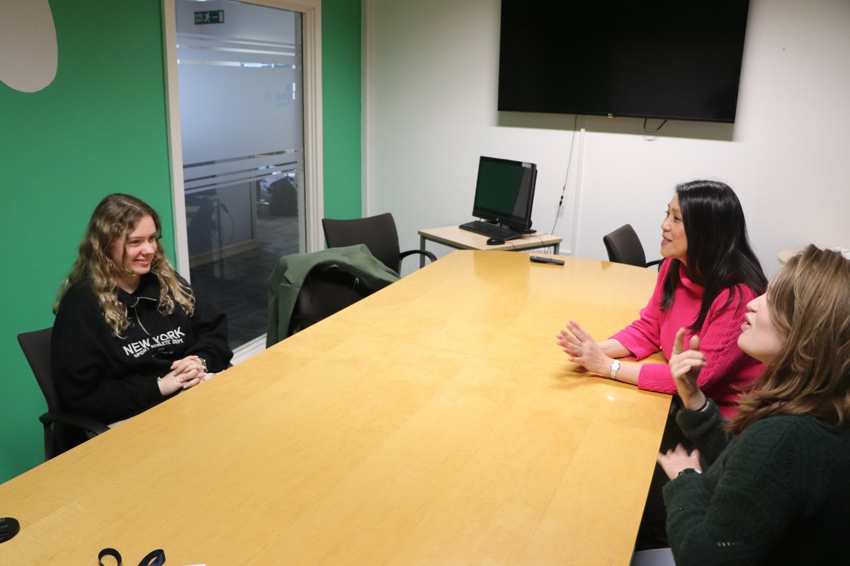 Happy #SignLanguageWeek! This week, our Equality, Diversity and Inclusion Lead Nina Munday met with deaf Art and Design student Jemma Skelding and her interpreter to get feedback on the College’s new BSL Action Plan 2024-2030. Thanks for all your help, Jemma!