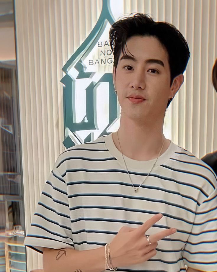 KKN_Area9397's tweet photo. ใช่ม่ะ ใช่ตอนนั้นไหมนะ #MarkTuan https://t.co/nfW61JWSUK