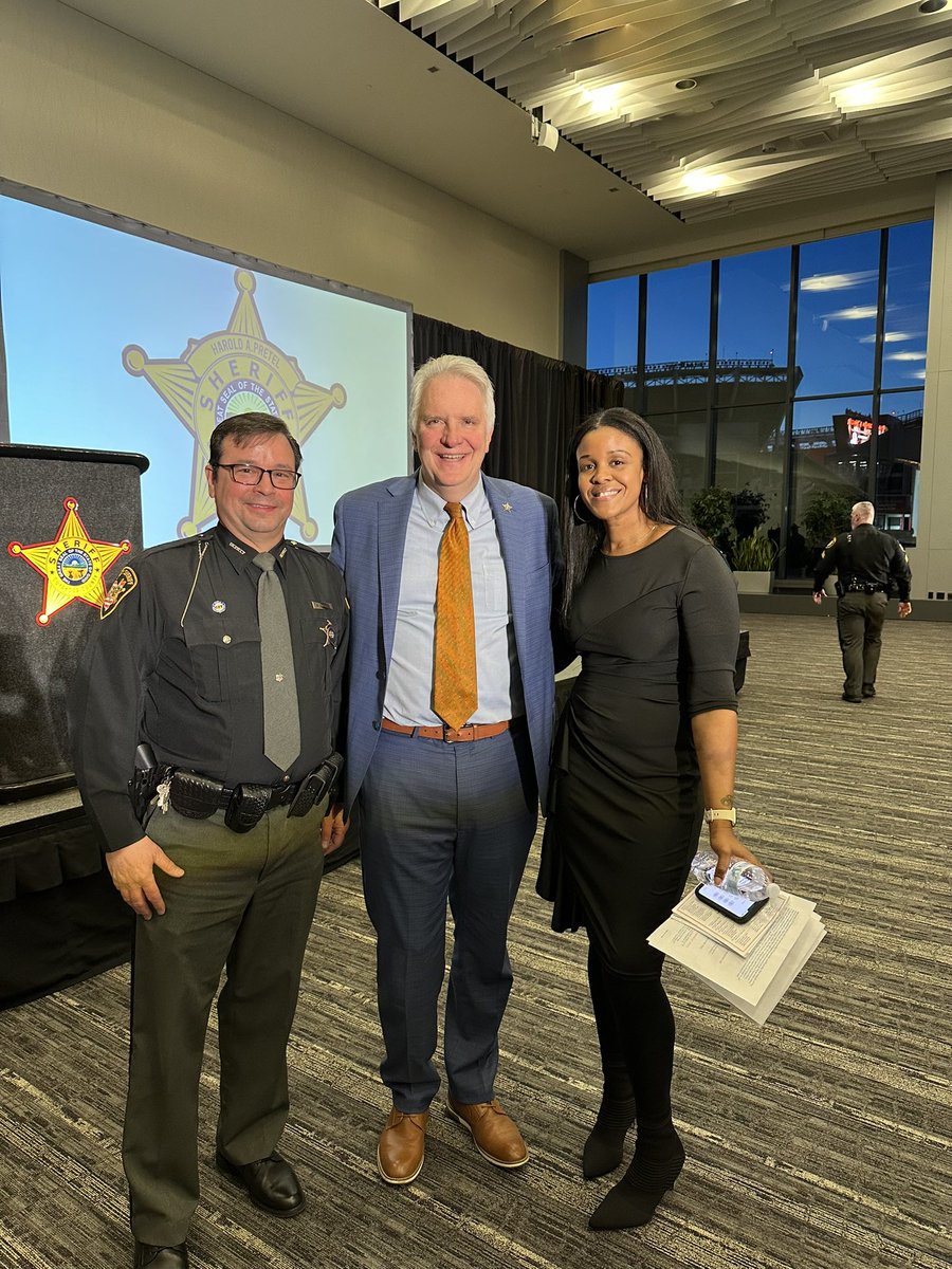 Last night we paid tribute to our team @CuyahogaCounty Sheriff’s Department for protecting and saving lives everyday in Cuyahoga County. Thank you Sheriff Harry Pretel and all @CuyahogaSheriff 
who serve our citizens everyday #TeamCuyahoga