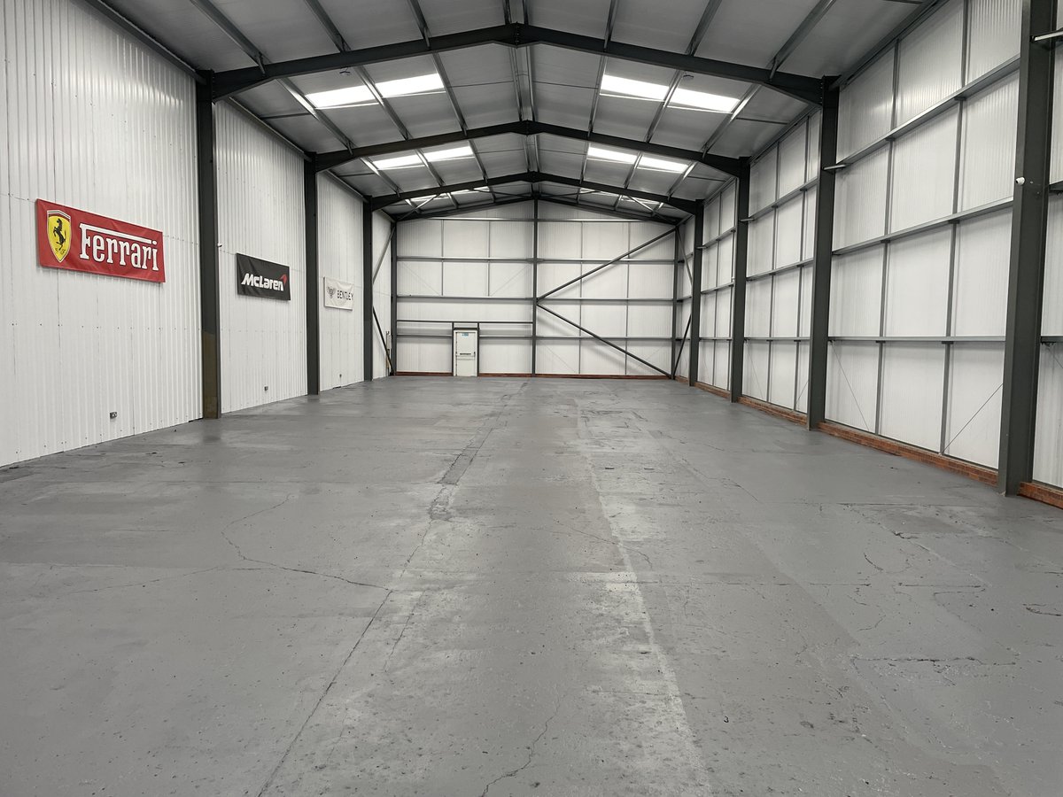Autorite_Rec's tweet photo. Our discreet secure parking is now open and taking on new clients. Message us for a spot today!
#vehiclestorage
#carstorage
#prestige https://t.co/P98tD1NxY9