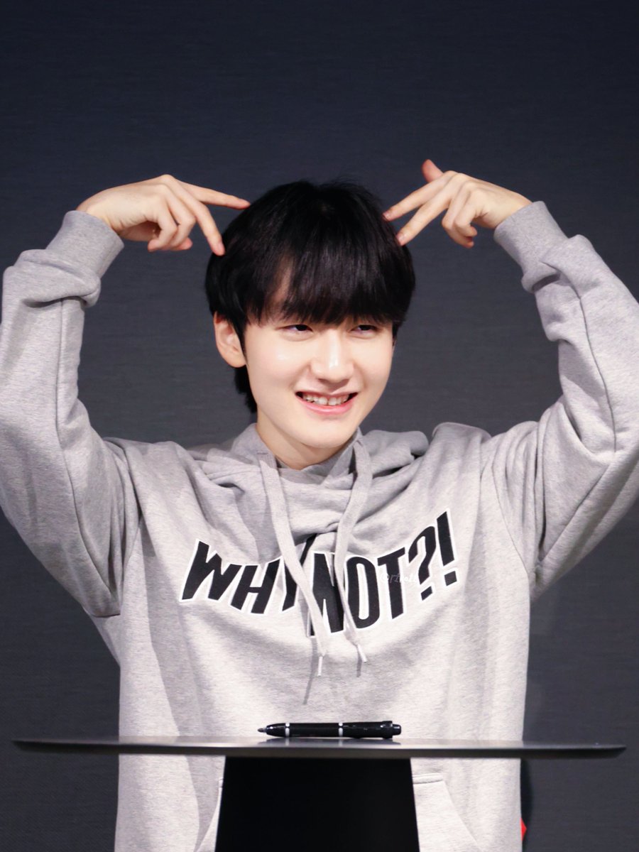 freeco_o's tweet photo. 𝟐𝟒𝟎𝟑𝟐𝟏 𝐡𝐥𝐞 𝐟𝐦

(⸝⸝⸝･ᯅ･⸝⸝⸝)◞♥︎ 
#피넛 #Peanut https://t.co/aGxv9eDANS