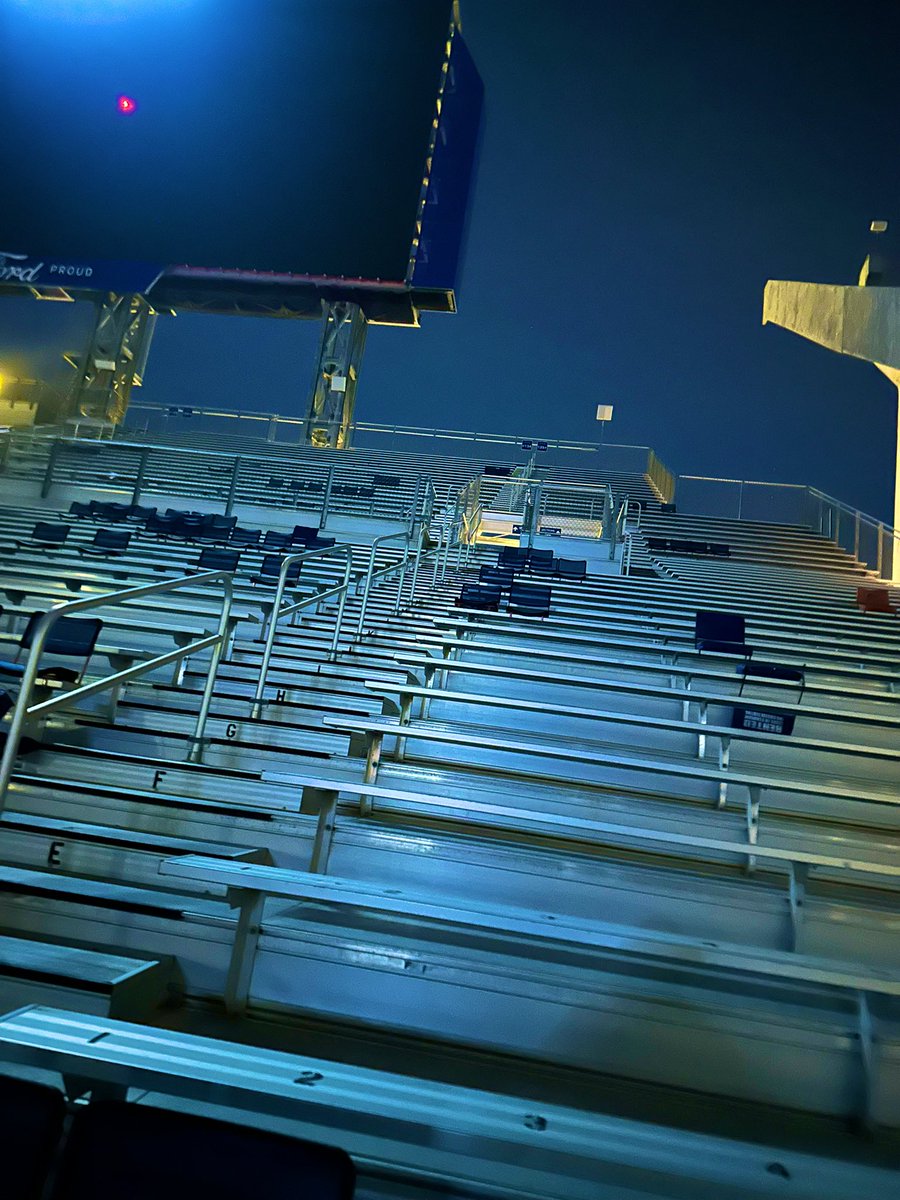 Good Morning Bronco Nation! ☀️ Photo credit to <a href="/GainesSire/">Sire Gaines</a> getting that work in!
🔷⏳🏆 #BuiltDifferent #BleedBlue