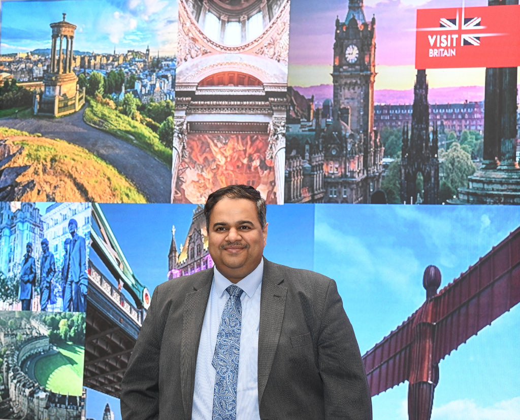 UKinBengaluru's tweet photo. "There's so much to see in the UK - from walking the cobbled streets of York to driving in the Scottish Highlands." ⛰️

🇬🇧 Deputy High Commissioner @chandruiyer highlighted as to what makes the UK a GREAT travel destination at the @VisitBritain roadshow in #NammaBengaluru https://t.co/0T9joFMVxT