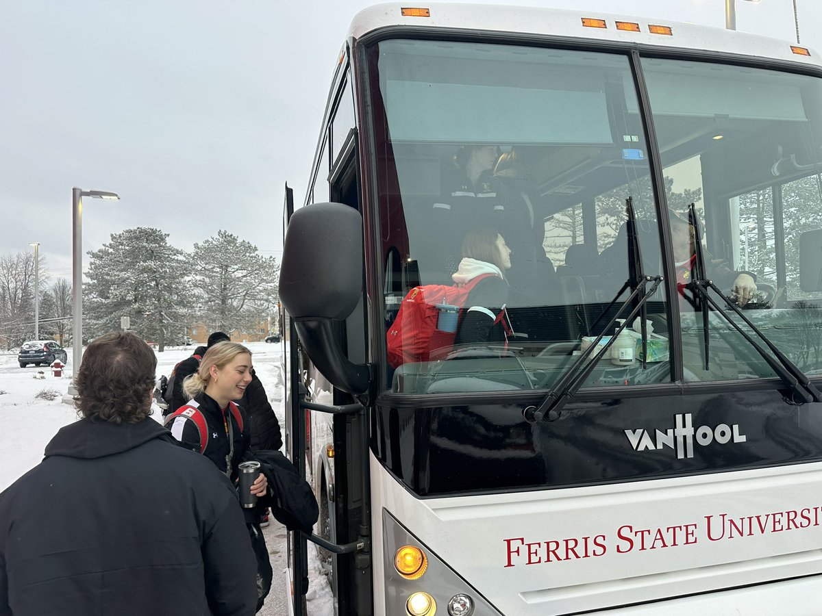 Headed to the Elite Eight! Dawgs loaded up and headed out with a police escort to the airport for trip to Missouri! @FerrisWBBall