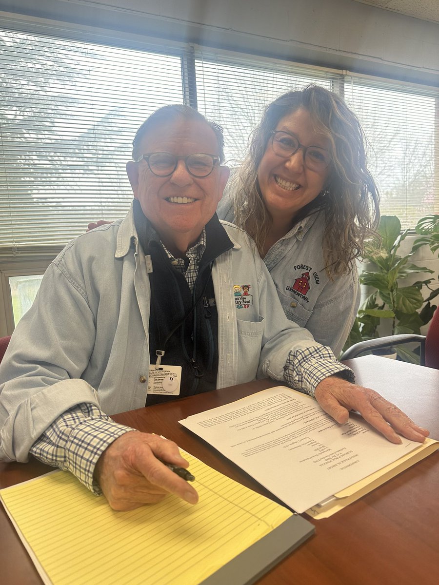 Twinning with the one and only- Dr. Maginn! <a href="/FVFalcons/">Forest View Elementary</a> <a href="/DPSExceptional/">DPS Exceptional Children</a>