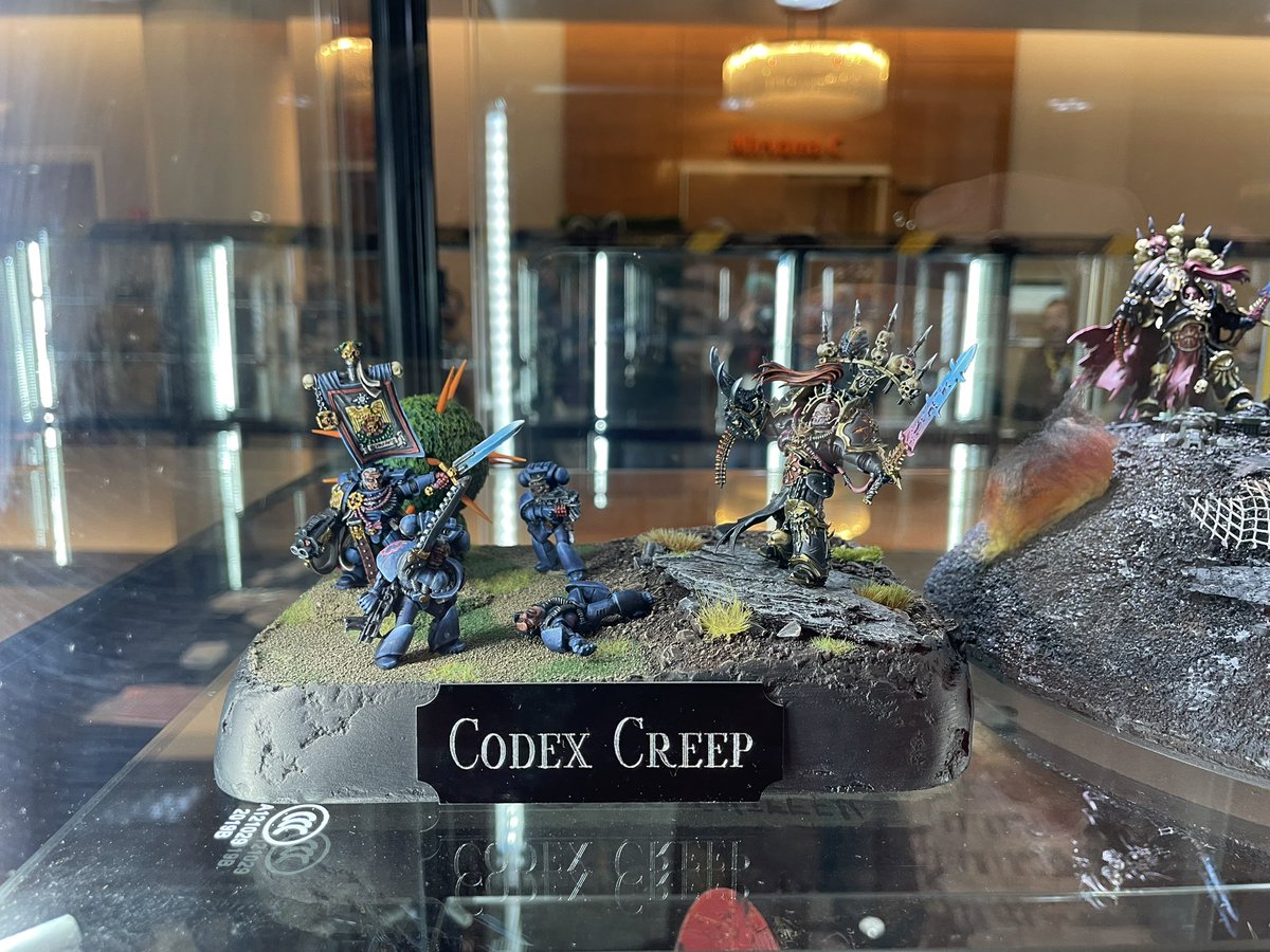 d6gcraig's tweet photo. Day 2 of #Adepticon has begun. Cool to have #GoldenDaemon back. Some STUNNING minis, of course. But the fact that it’s GW-only means it lacks most of the variety of the old #CrystalBrush comp, which could be any company. In this environment, for me, the clever entries stick out. https://t.co/IO5GUymJbZ