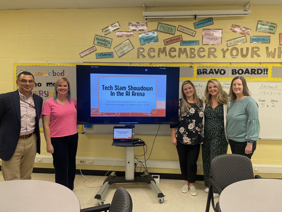 @MrsUTeachesTech had the absolute best idea for a PD session. She’s a rockstar! I had so much fun presenting with these people at Bartlett #techcellence last night! I work with some 🔥💥😎 people