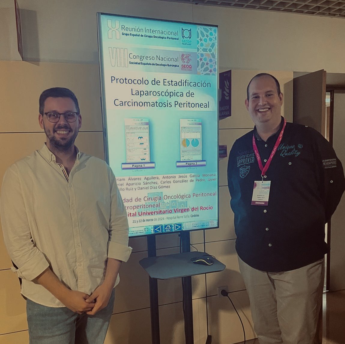 La Unidad de Cirugía Oncológica del Peritoneo y Retroperitoneo 🦠 de nuestro servicio presenta en el Congreso Nacional GECOP-SEOQ en Córdoba una ponencia por el Dr. Díaz Gómez sobre liposarcoma y una comunicación sobre la laparoscopia exploradora oncológica 🧬. @HospitalUVRocio