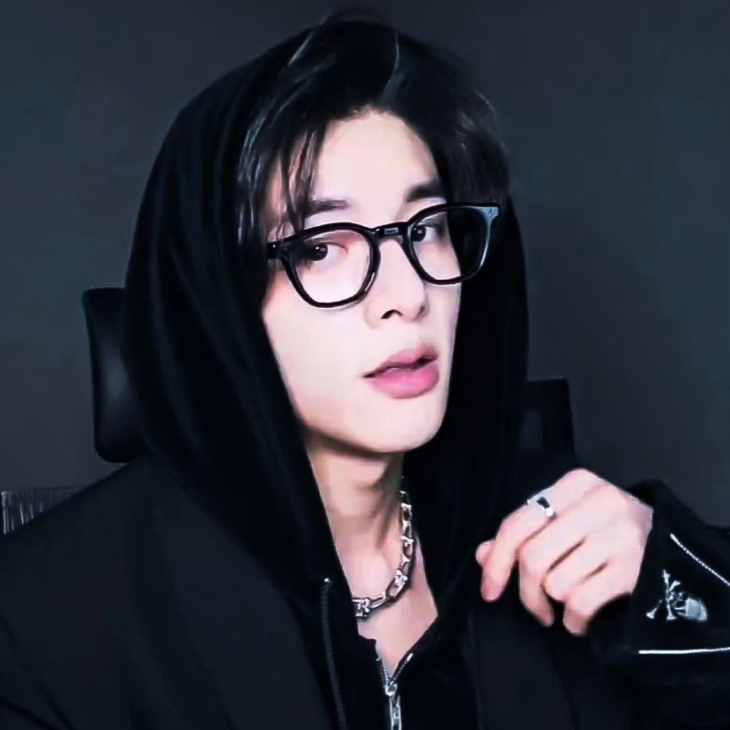 hoodie and glasses rizz #JAKE #제이크