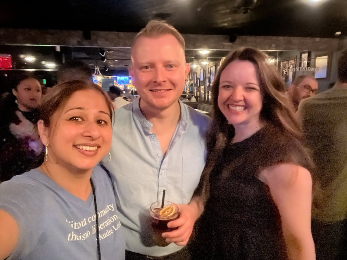 SoniaMKhunkhun's tweet image. Well I wasn’t going to but this crew got me to come out for the @GeriPalBlog #hpmparty !

Really grateful to have an amazing group of #hapc people around the country !  The future of #PalliativeCare is bright!

#hapc24 @CoreyTapper