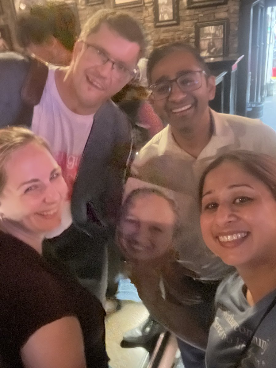 SoniaMKhunkhun's tweet image. Well I wasn’t going to but this crew got me to come out for the @GeriPalBlog #hpmparty !

Really grateful to have an amazing group of #hapc people around the country !  The future of #PalliativeCare is bright!

#hapc24 @CoreyTapper