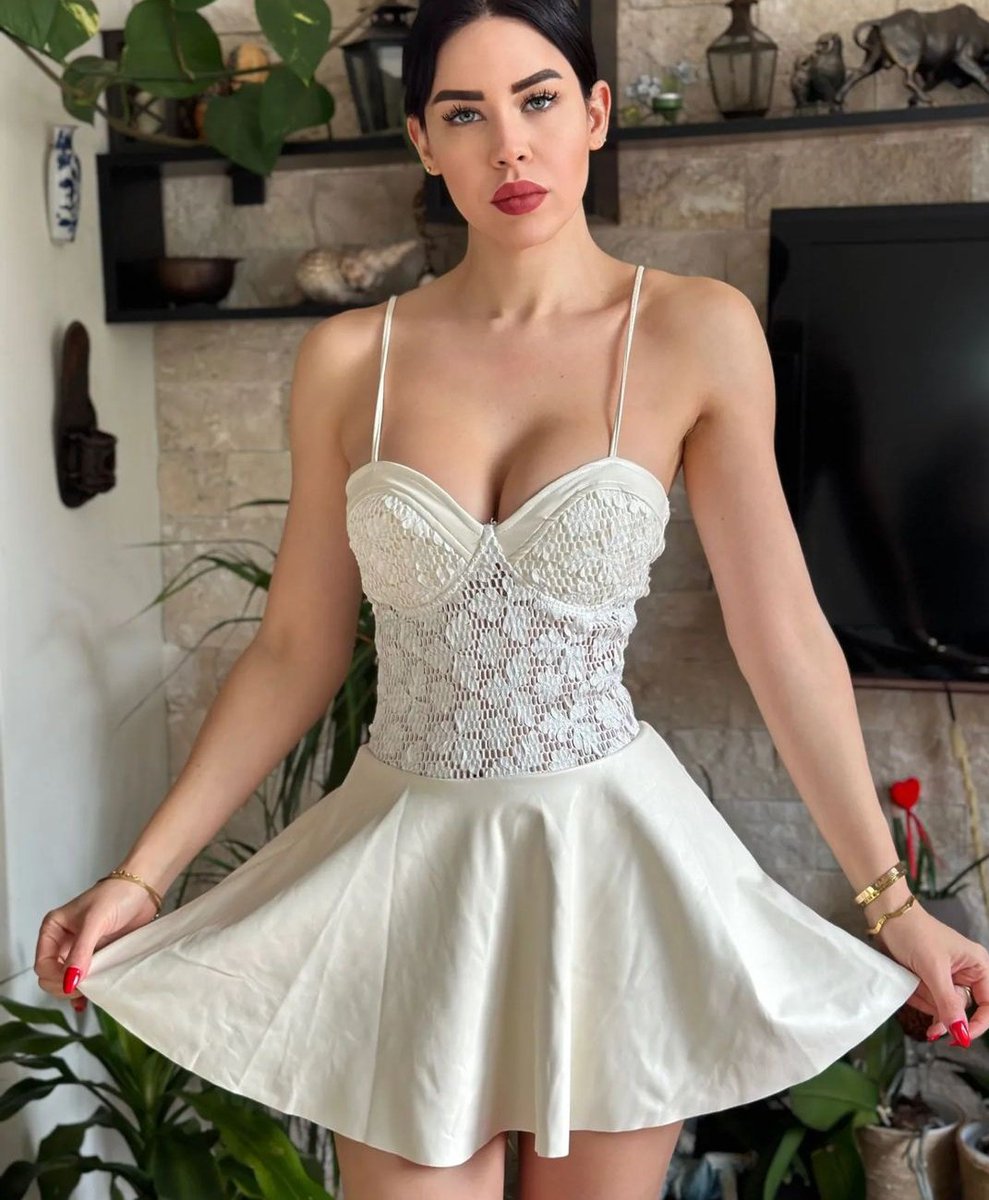 tutkushop0606's tweet photo. Beyaz deri elbise  

S.M.L bedenlerde 

Sipariş için dm veya wp lütfen

☎️05454883310

#deri #derigiyim #deritulum #tasarımderigiyim #derielbise #club #gecegiyim #fantazigiyim
#tutkushop #tutkushopankara #ankaratutkushop https://t.co/akrUaFFHde