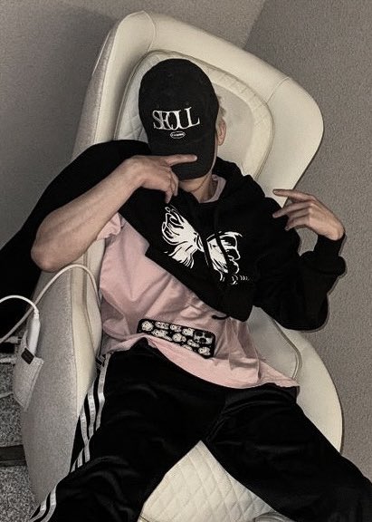 เลิกเอาความหล่อเท่มาบงการชีวิตเราซักทีเหอะ