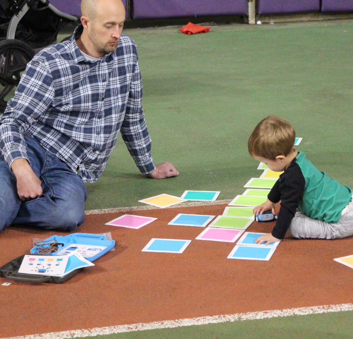 CentralRivers's tweet image. The Cedar Valley Family #STEM festival at the Uni-Dome earlier this week was a jam-packed event! 🙌 Around 400 people went through our Star Lab!💫 This festival is a part of media services the AEA provides to schools. #EveryDayAtAEA #CRAEA #iaedchat #ialegis