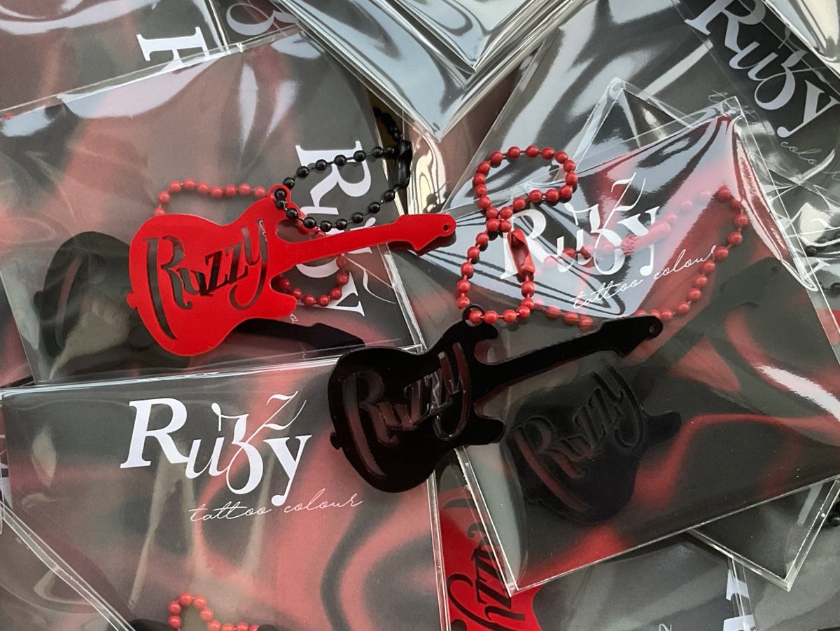 ruzzyfanclub's tweet image. See you soon🎸🖤

“ONLY 39 PIECES”

Only follower at Ruzzy Birthday café
time : tbd
#39ทั้งทีRuzzyยังจ๊าบ
#39thHappyRuzzyDay