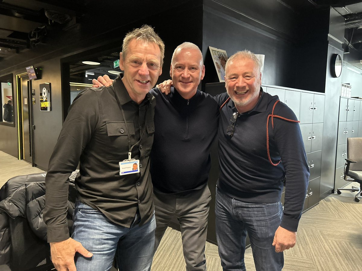 Two legends in the @talkSPORT house this morning - Pearce 🏴󠁧󠁢󠁥󠁮󠁧󠁿 and MCCoist 🏴󠁧󠁢󠁳󠁣󠁴󠁿 📻
