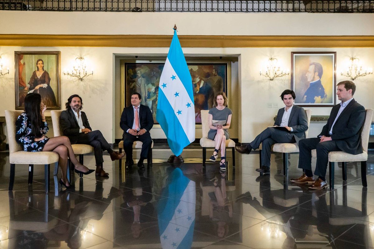 Yesterday, the @progintl convened experts @ecuarauz, @jmahumadaf, @crpinog, and @AnaArendar at the Presidential Palace in Honduras to support the country’s historic decision to withdraw from the International Centre for Settlement of Investment Disputes.