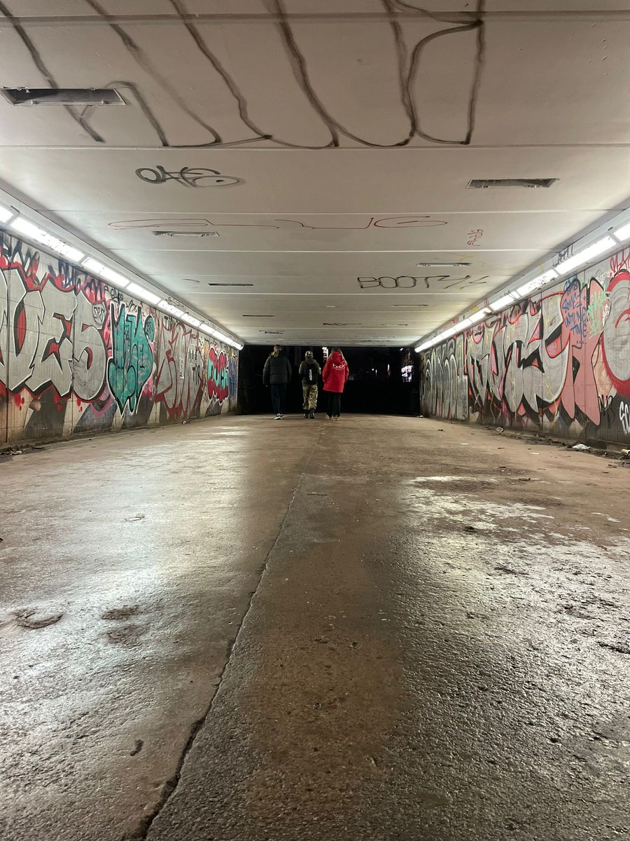 At photography, we love to go on an adventure! with the young people, we explore Glasgow! we took the train and the subway, which some of us had never done before. do you have any cool photos of Glasgow! @YLSGrants @CreativeScots