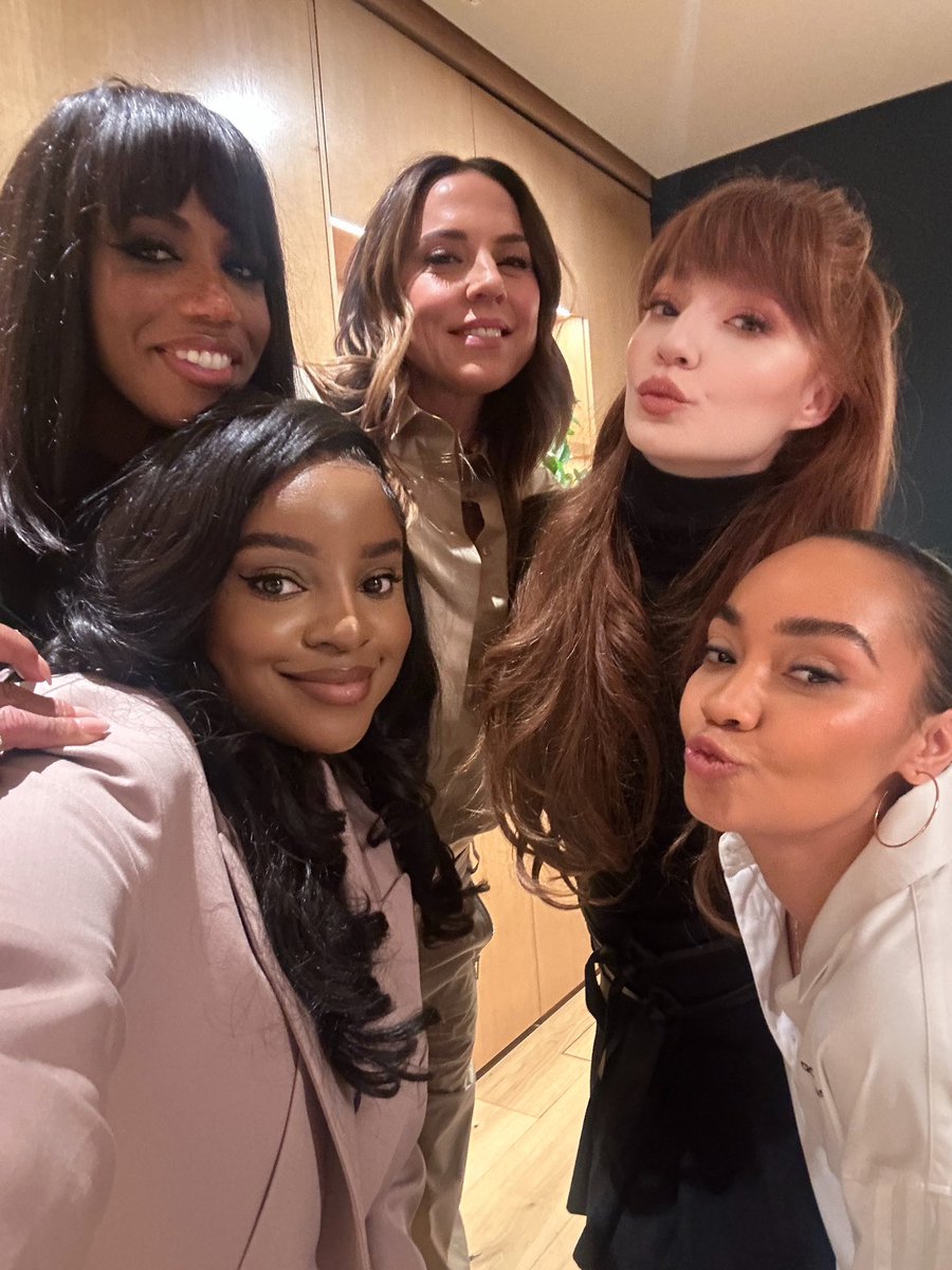 What happens when a Sugababe meets up with the UK’s biggest ICONIC UK girl bands? The definition of girl power 🥰 Thank you Apple for the opportunity to speak about our experiences in Music as women. #Spicegirls #girlsaloud #Allsaints #LittleMix