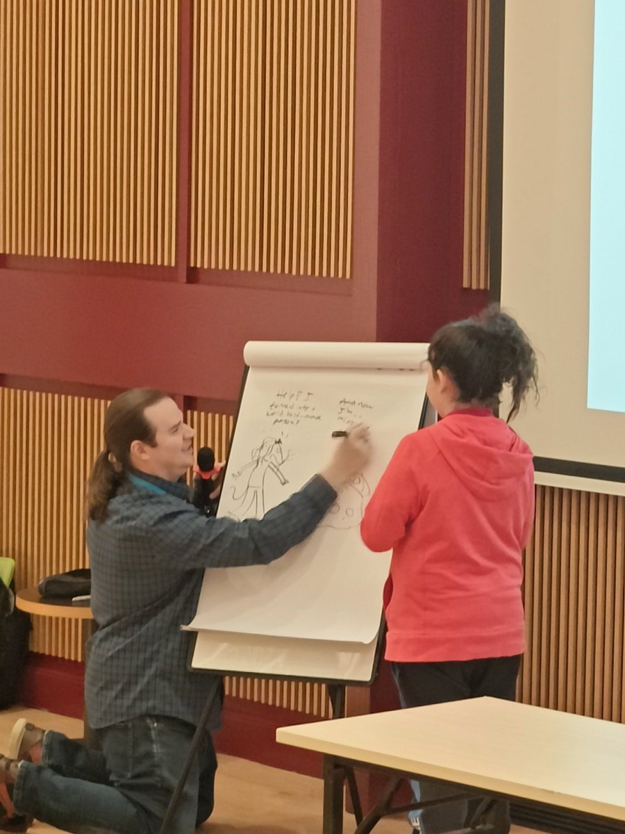 sasdart's tweet image. What a great session at #keystoneprimary #Beijing @mattholm ! My daughter was thrilled to engage in your story writing process! #babymouse.