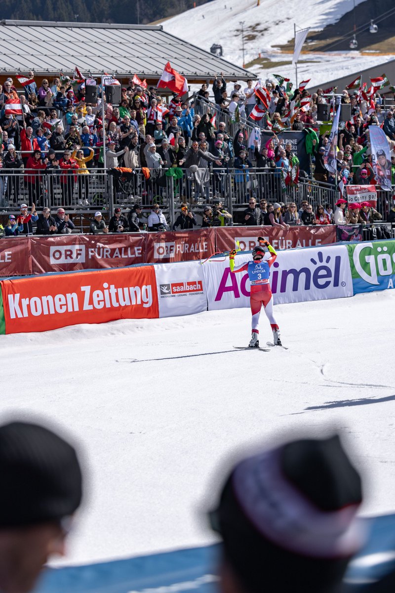 Day 3 of the Audi FIS Ski World Cup Finals 2024 surprised us with two epic Super G races in bright weather! #worldcupsaalbach #fisalpine #saalbach