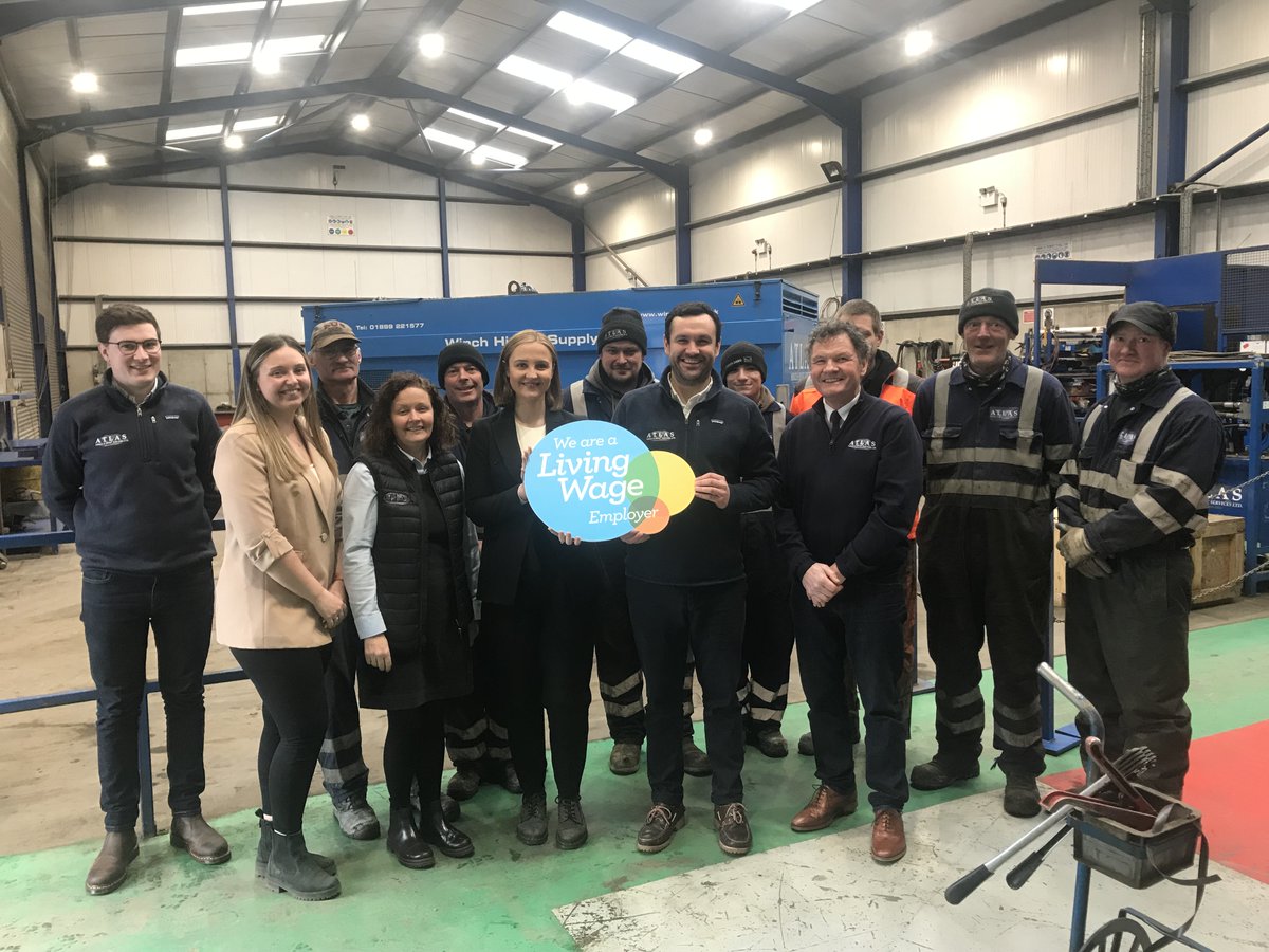 The number of registered real Living Wage employers in Scotland has hit a new high of 3,500. Welcoming the milestone at recently accredited firm @AtlasWinchHoist, Cabinet Secretary @MairiMcAllan said fair pay benefits workers, businesses and the economy. gov.scot/news/fair-work…