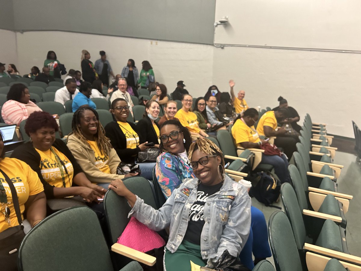 BABSE Conference 2024!! ⁦<a href="/Tav_Williams/">Principal Williams</a>⁩   ⁦<a href="/clms1871/">CRYSTAL LAKE MIDDLE</a>⁩ @blancheEly