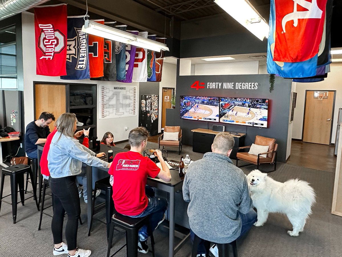 Awesome people, cheering on awesome clients! Doesn’t get better than this! 🏀 #MarchMadness2024 #WeAre49