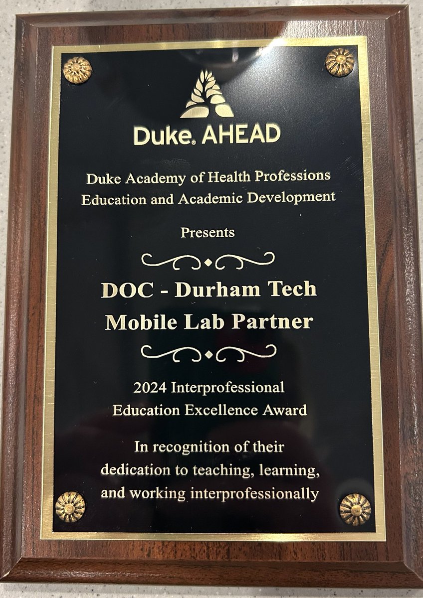 What an honor to be a part of this excellent team at the Duke Outpatient Clinic! Thanks to everyone involved for helping decrease the #socialdeterminantsofhealth in our patient population! ❤️ Here’s to more visits! 👩🏽‍⚕️ @IMResidencyDuke @durhamtech