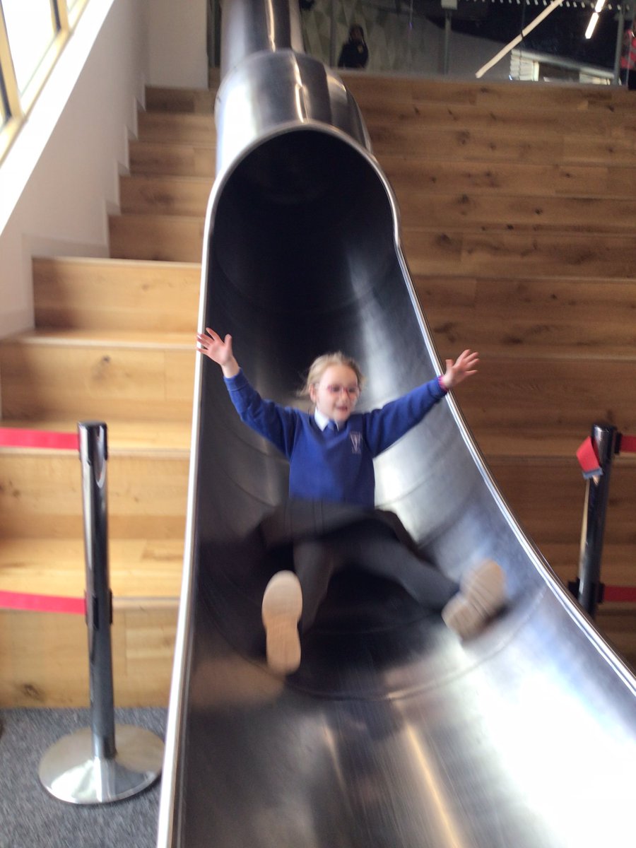 CPrimarywales's tweet photo. FP2 have had an amazing day at Techniquest today.๐ #CCscience #CCfun https://t.co/zDBIqhwsIR