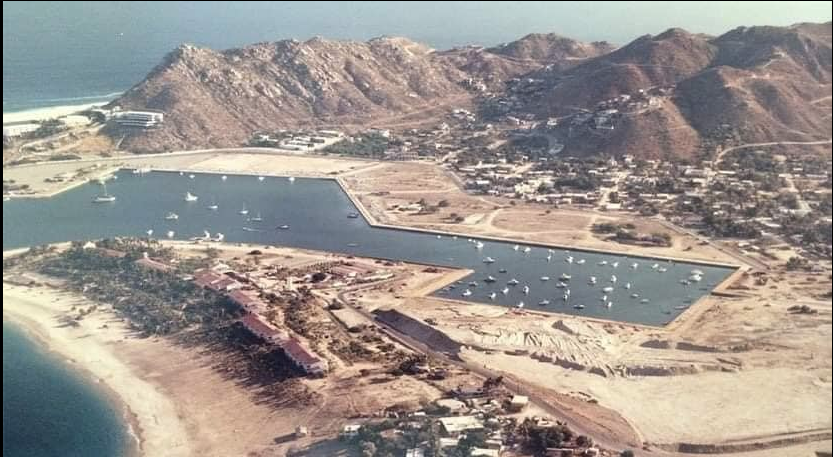 PuebloBonito's tweet photo. Every photo tells a story, especially when it's from Cabo San Lucas! Join us in celebrating the rich history of this vibrant destination. When did you embark on your Cabo adventure? 
#FlashbackFriday 📸
#LosCabos #Mexico #Travel https://t.co/lHPddrgs8b