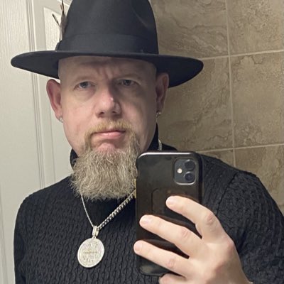 NormanCombs13's tweet photo. #NewProfilePic https://t.co/Bhi2ABc0rW