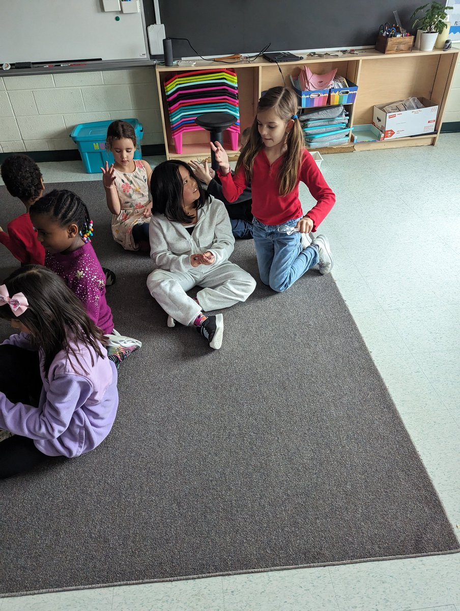 LisaMessom's tweet photo. Today we celebrated #EarthHour2024 at school in the best way... We made music! Mme McCallum taught us how to use spoons as percussion instruments. 🎶 @SHOJ_HCDSB @MmeGaudet0 https://t.co/B8u1O6vy7G