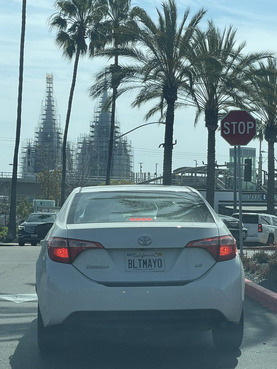 UCSDaccount's tweet photo. My hungry ass would’ve eaten this Toyota 🤣 https://t.co/WaYndL8VcE
