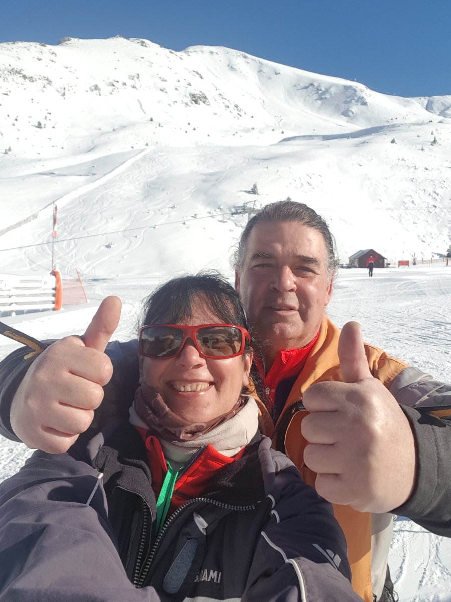 RadioMARCA's tweet photo. Mañana en @Paralelo20 @RadioMARCA
🎙️Parte #nieve #PacoGuerrero y @chikytrillo en el 12 Congreso Mundial de nieve @mountainlikers
🎙️Nueva vuelta al mindo de @OceaniaCruises con #VirginiaLopez de @CruisesNewsMG y nuevo “sumergible” Scenic Neptune II
Sigue ⬇⬇ https://t.co/HMYt9u1fJf