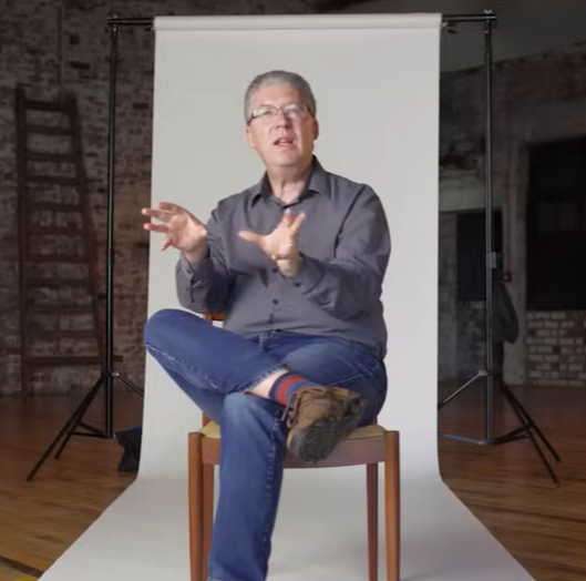 elsie33's tweet photo. Who are more musical, apes, humans, or birds?
University of Liverpool Professor Michael Spitzer asks questions about music and evolution for the Big Think.
https://t.co/CNj7LlzYRk
@MichaelSpitze20 @sotauol https://t.co/l1stSH7A5P