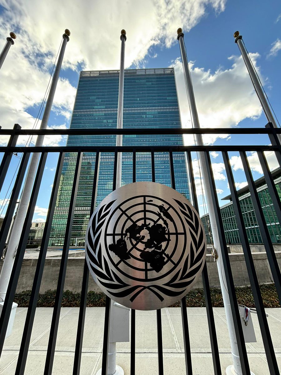HistoryDGSB's tweet photo. Home from NYC. Proud of all the boys who were a credit to themselves and the school. Last day... UN Headquarters.... https://t.co/vrZovaA5gD