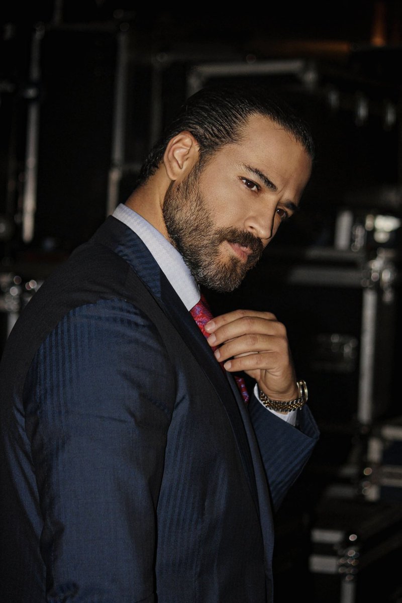 WissamRHanna's tweet photo. انطلقووووووووووواااااا 
ما تنسوا هاشتاق 
#اكرم_من_مين  #وسام_حنا 
لتربحوا سيارة 🚘 او بيت 🏠 
ريتويت = جائزة 🎁 من @LBCILebanon https://t.co/aqwcm4GyV2