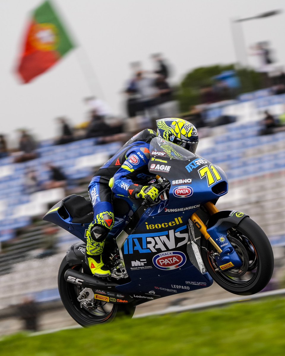 dennisfoggia71's tweet photo. P14 al termine della prima giornata di prove libere 🚀

#DF71 #DennisFoggia #DennisFoggia71 #theRocket #motogp #moto2 

#portuguesegp https://t.co/xsxdhkefcP