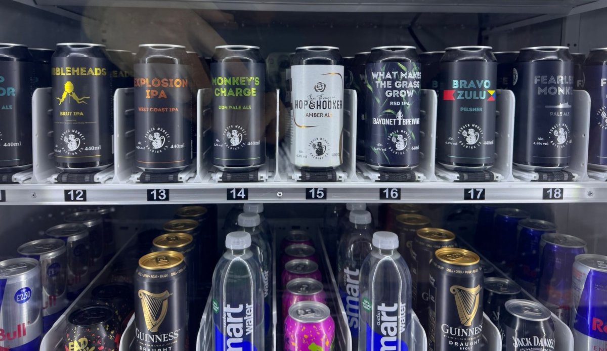 Mike24775926's tweet photo. My favourite type of #VendingMachine
#PowderMonkey https://t.co/b1NiJ6xUik