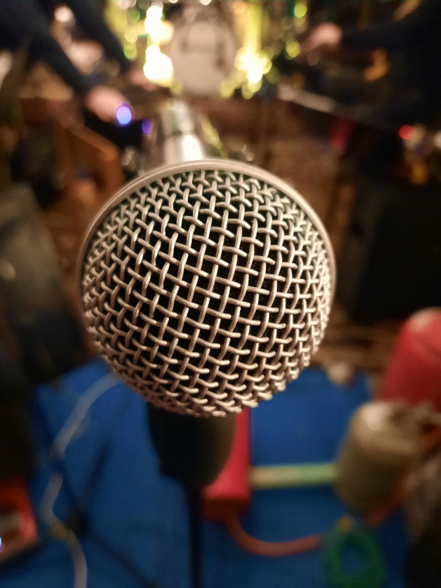 offenfueralle_s's tweet photo. Ruhe jetzt ... #Bandprobe.
Nehmt euch ein Bier und habt Spaß. Mitsingen ausdrücklich erwünscht https://t.co/iw6UmyqTuP