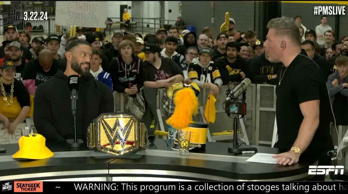 TheEWZine's tweet photo. "I'm the only guy that didn't have to go to Hollywood.
Hollywood came to me." @WWERomanReigns on @patmcafeeshow
#PSMLive https://t.co/AqD9ippD4W