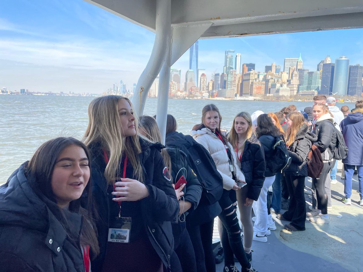 World’s Greatest Skyline: Team Carleton are experiencing the wonderful sights of New York City, including seeing the lady herself, the Statue of Liberty. @StatueEllisNPS #TeamCarleton #CHSNewYorkTrip2024