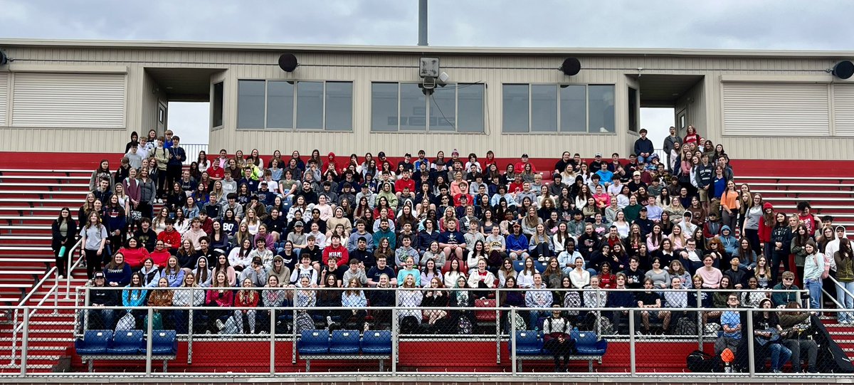 Scott Davie (@scottrdavie) on Twitter photo Congratulations to the <a href="/TalawandaHS/">Talawanda HS</a> Honor Roll recipients! Over 500 students earned this distinction & we’re thrilled to celebrate that before we head off to Spring Break! #THSFamily #EducateAndPrepare Congratulations to the <a href="/TalawandaHS/">Talawanda HS</a> Honor Roll recipients! Over 500 students earned this distinction & we’re thrilled to celebrate that before we head off to Spring Break! #THSFamily #EducateAndPrepare