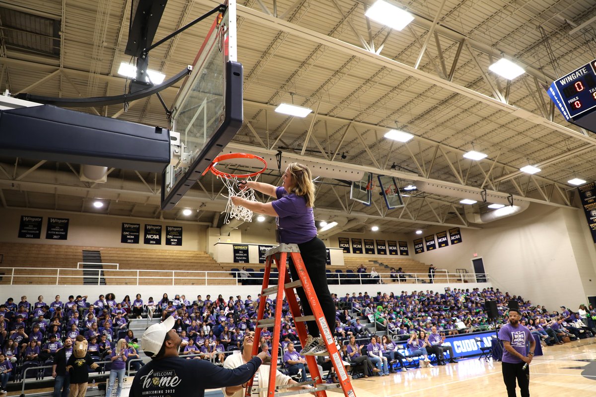 UCPSNC's tweet photo. Check out these scenes from the 2024 Books and Brackets Celebration! Congratulations again to our champion, the @PoplinESNC Patriots! @AGHoulihan https://t.co/6F8LEp4rkO