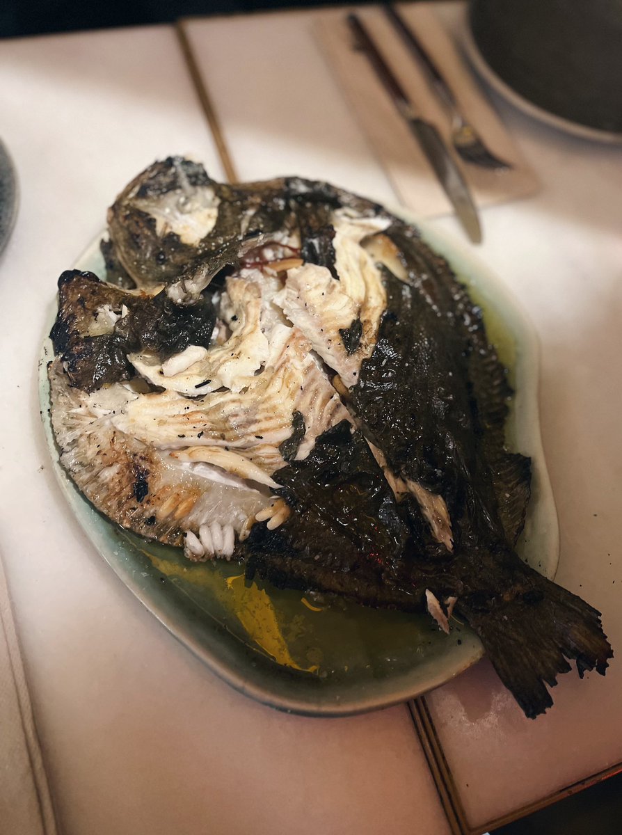 llmontia_vv's tweet photo. Fantástica comida y maridaje en #denassus 🔝🍽️
#vi #vino #wine #winelover #atroca #palaciosremondo #denassus #barcelona #food #foodporn https://t.co/zeRaBNTdUx