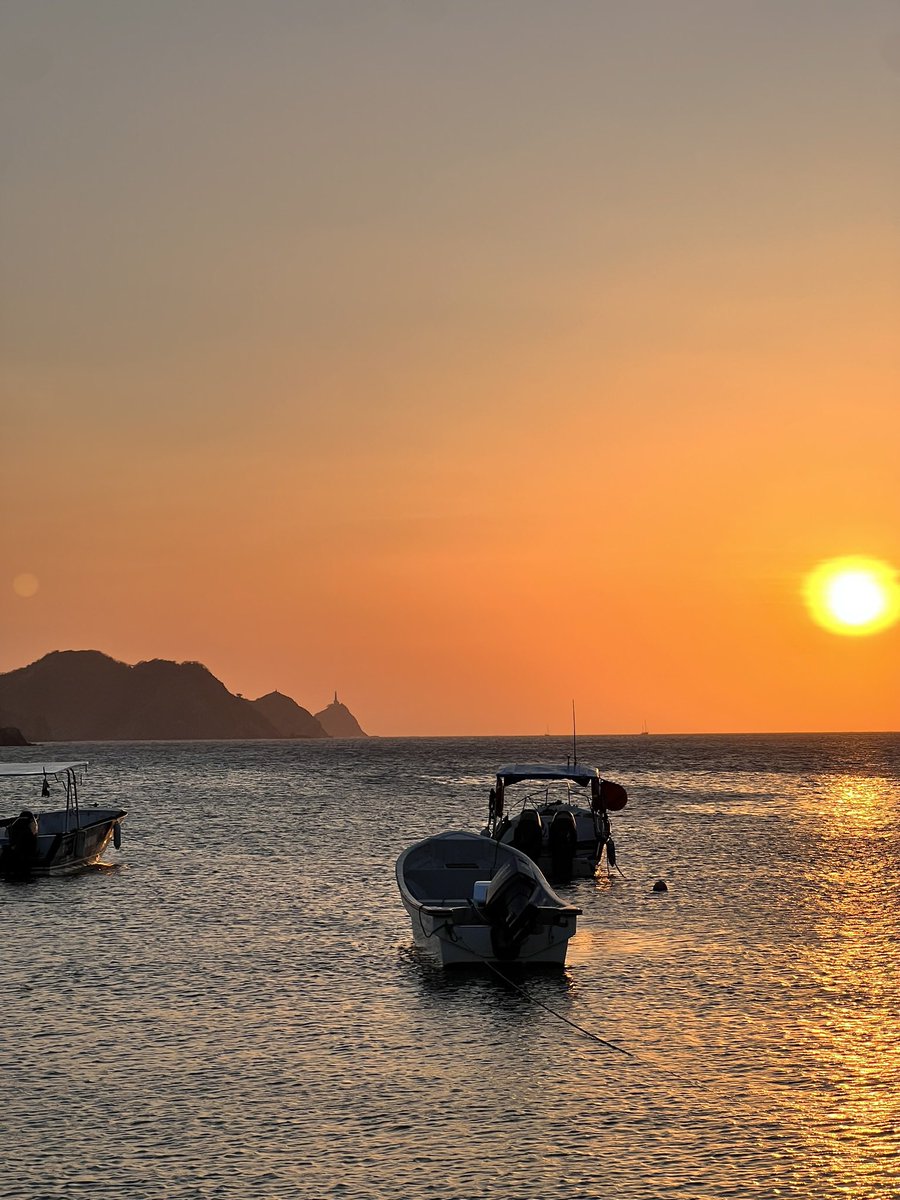 Foticos random de Los Bro con el Jhay P en la Samaria 😎🌴🥥🌊🐚 #DMPM